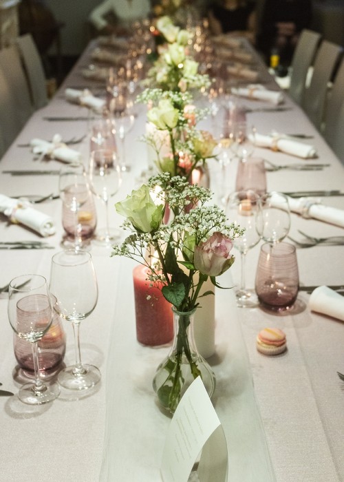 doopfeest - gedekte tafel - kaarsen - decoratie - styling - event styling 
